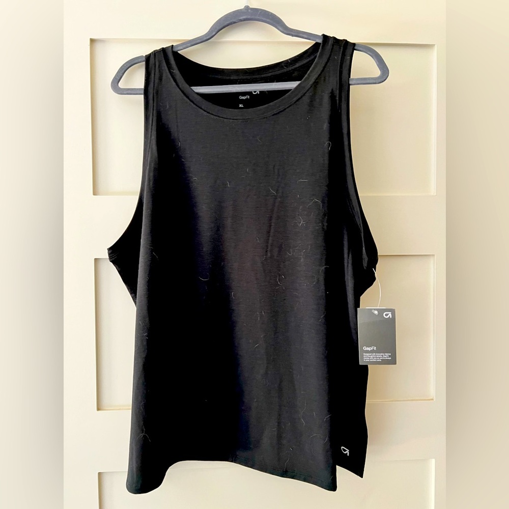 NWT - Gap Fit Black workout tank…Size XL